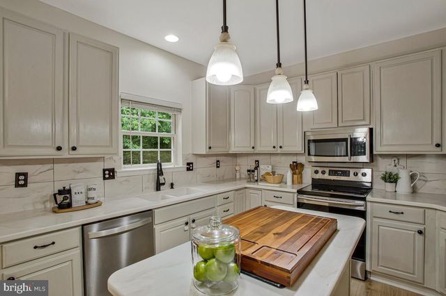 5209 DEVONPORT CT, Glenn Dale, MD 20769