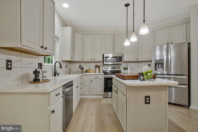 5209 DEVONPORT CT, Glenn Dale, MD 20769
