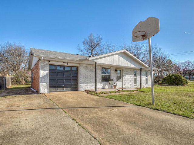 705 Willis Street, Noble, OK 73068