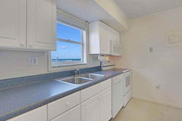 1501 NE Ocean Boulevard 2, Stuart, FL 34996