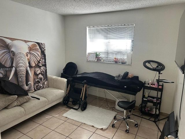 1820 W 53rd Street 518, Hialeah, FL 33012