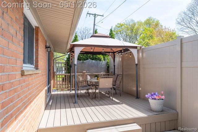 937 Allen Drive, Northville, MI 48167