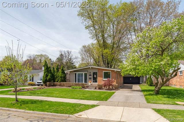 937 Allen Drive, Northville, MI 48167