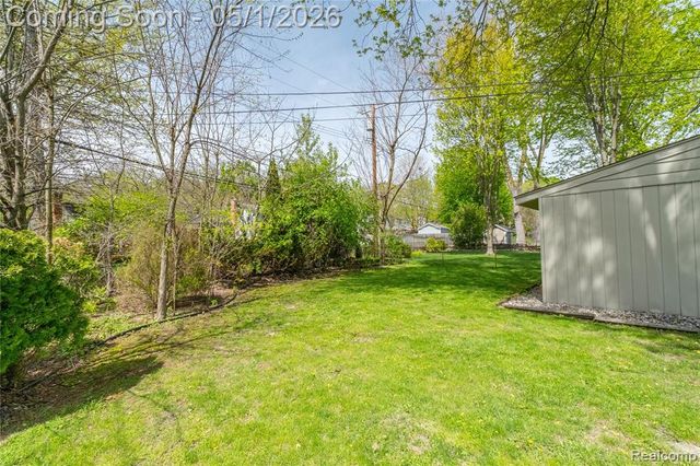 937 Allen Drive, Northville, MI 48167