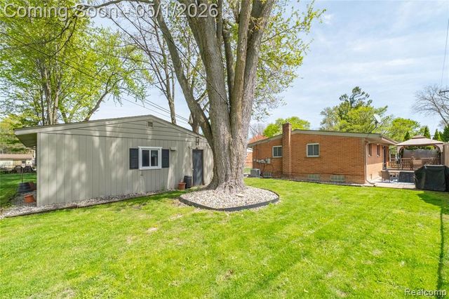 937 Allen Drive, Northville, MI 48167