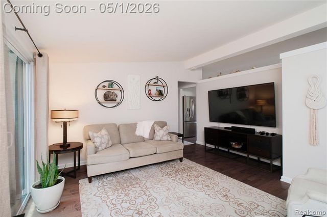 937 Allen Drive, Northville, MI 48167