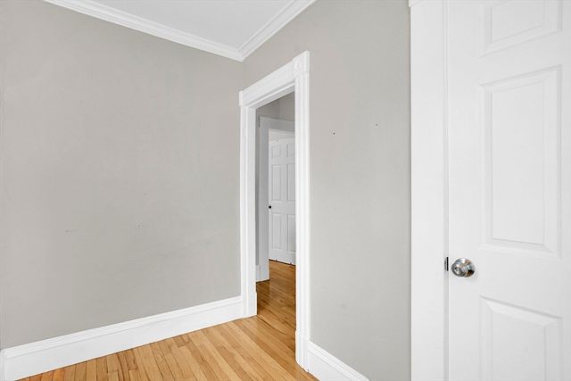 40 Laurel St, Holyoke, MA 01040