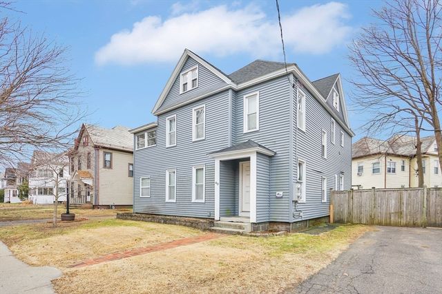 40 Laurel St, Holyoke, MA 01040