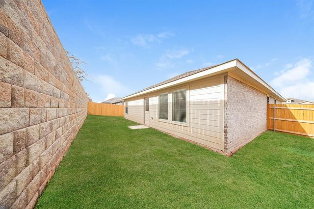 9108 SW 20th Street, Mustang, OK 73128