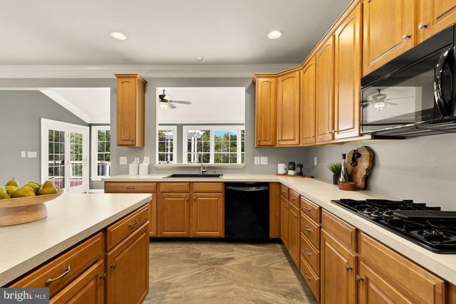 15177 GOLF VIEW DR, Haymarket, VA 20169