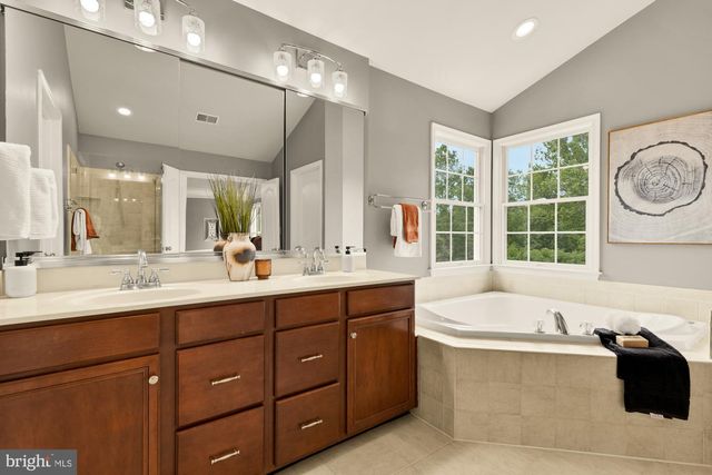 15177 GOLF VIEW DR, Haymarket, VA 20169