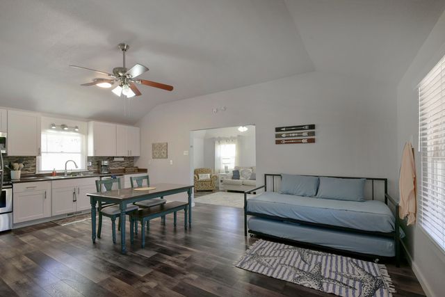 27601 Bramble Lane, Golden, MO 65658