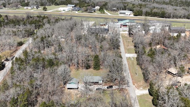 27601 Bramble Lane, Golden, MO 65658
