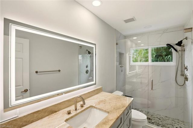 28820 Trenton CT, Bonita Springs, FL 34134