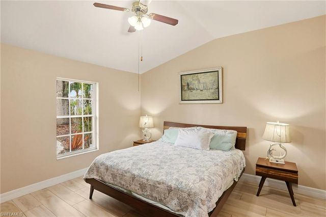 28820 Trenton CT, Bonita Springs, FL 34134