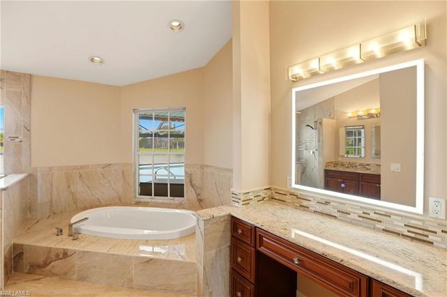 28820 Trenton CT, Bonita Springs, FL 34134