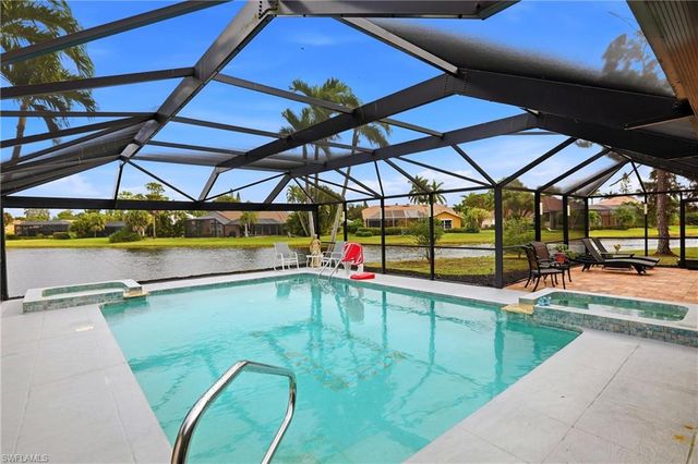 28820 Trenton CT, Bonita Springs, FL 34134