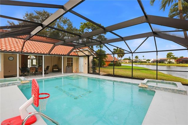 28820 Trenton CT, Bonita Springs, FL 34134