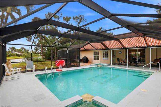 28820 Trenton CT, Bonita Springs, FL 34134