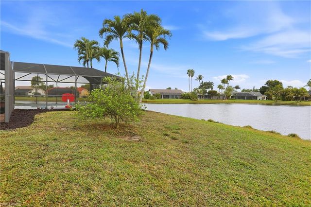 28820 Trenton CT, Bonita Springs, FL 34134