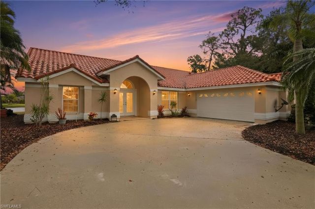 28820 Trenton CT, Bonita Springs, FL 34134