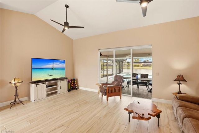 28820 Trenton CT, Bonita Springs, FL 34134