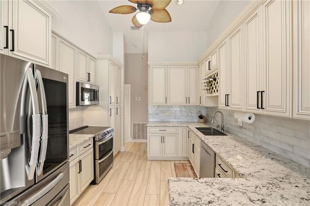 28820 Trenton CT, Bonita Springs, FL 34134