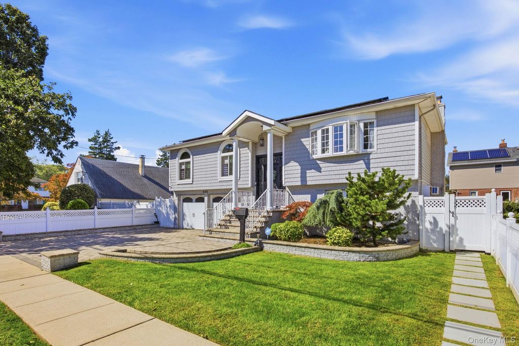 2125 Franklin Avenue, East Meadow, NY 11554 — photo 2
