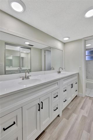 4050 NW 42nd Avenue 312, Lauderdale Lakes, FL 33319