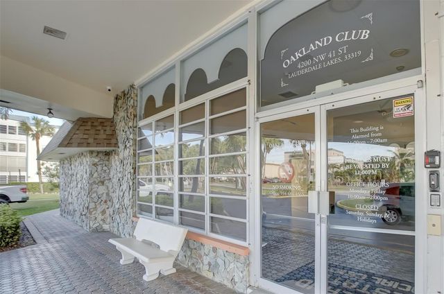 4050 NW 42nd Avenue 312, Lauderdale Lakes, FL 33319