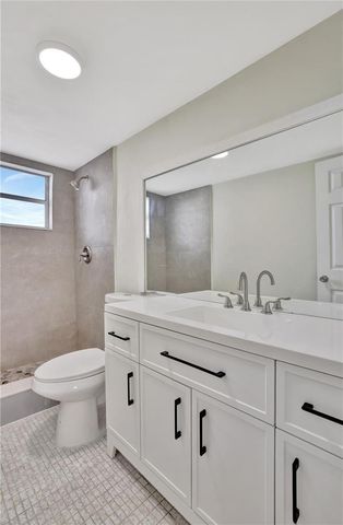 4050 NW 42nd Avenue 312, Lauderdale Lakes, FL 33319