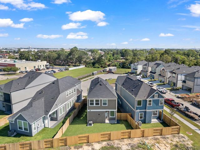 9442 Spring Rain Drive, Missouri City, TX 77459