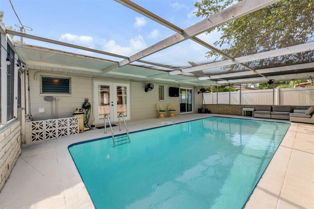 11919 102ND STREET, Largo, FL 33773