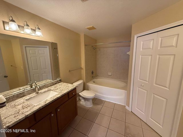 8550 TOUCHTON Road 1633, Jacksonville, FL 32216
