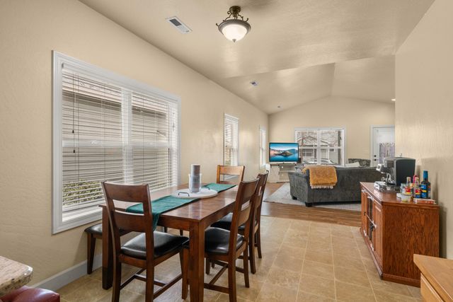 659 Blue Moon Drive, Central Point, OR 97502