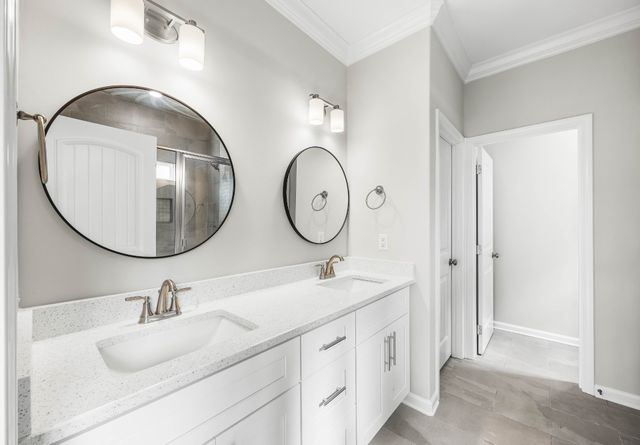 2704 Brewster Dr, Clarksville, TN 37042