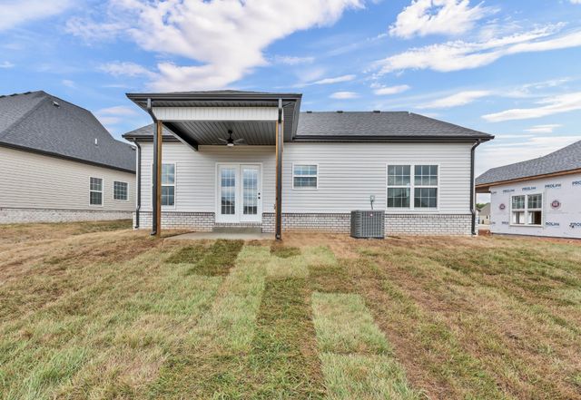 2704 Brewster Dr, Clarksville, TN 37042