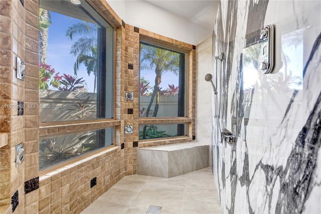 3175 Hunter Road, Weston, FL 33331