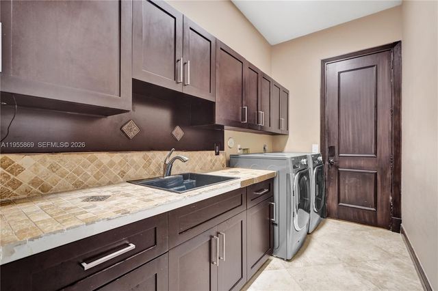 3175 Hunter Road, Weston, FL 33331