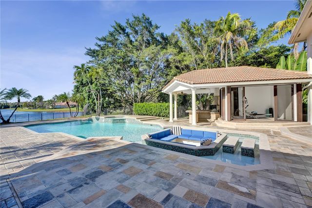 3175 Hunter Road, Weston, FL 33331