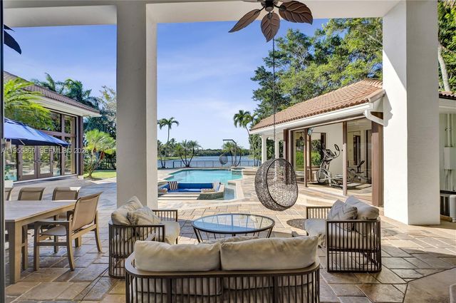 3175 Hunter Road, Weston, FL 33331