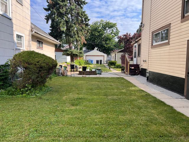 3635 W 64th Place, Chicago, IL 60629