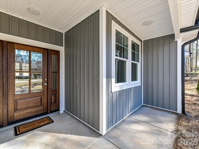 104 Poplar Street, Clover, SC 29710