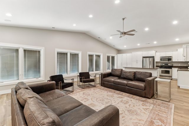 3700 Hidden Creek Drive, West Des Moines, IA 50265