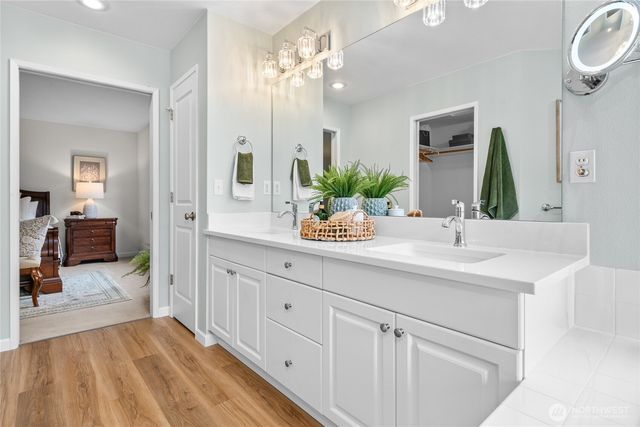 340 222nd Place SE, Sammamish, WA 98074