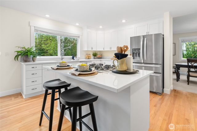 340 222nd Place SE, Sammamish, WA 98074