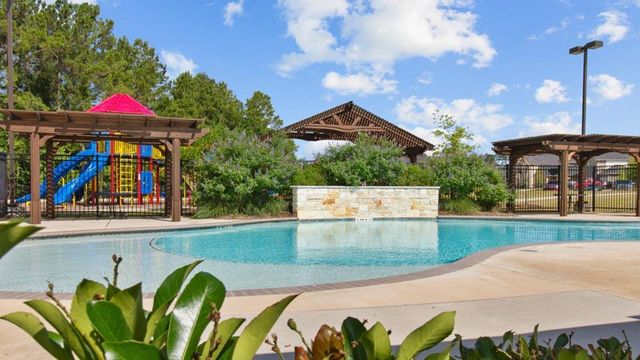 215 Springfield Terrace Court, Conroe, TX 77304