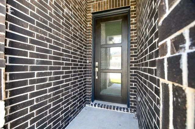 215 Springfield Terrace Court, Conroe, TX 77304