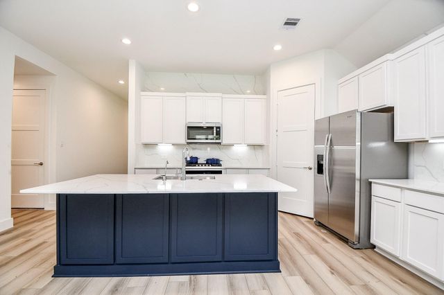 215 Springfield Terrace Court, Conroe, TX 77304