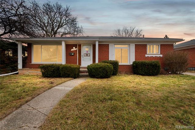 28876 Palm Beach Drive, Warren, MI 48093